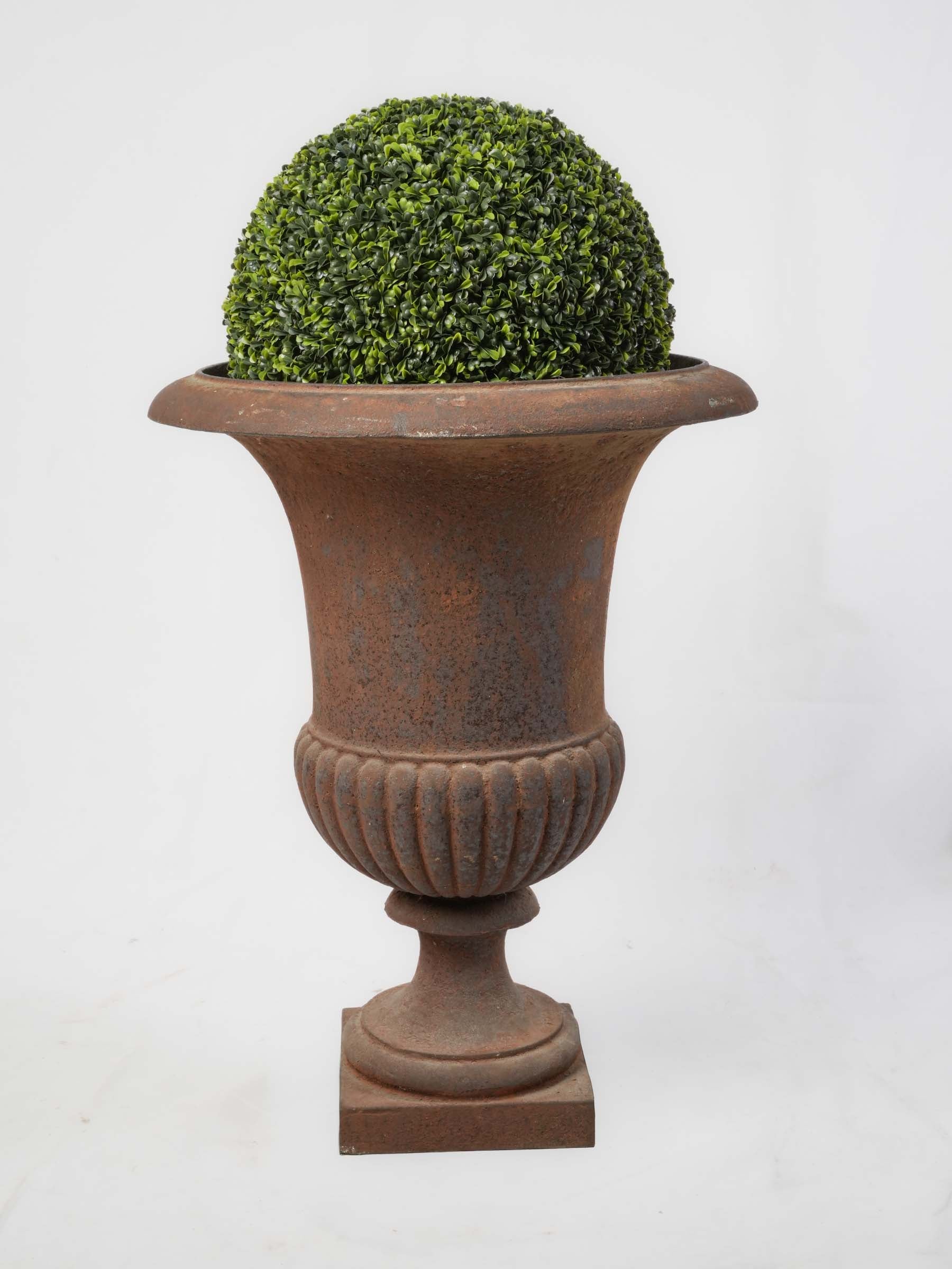 Remarkable Pair of Large French Cast-Iron Medici Urns From the Early 19th Century - 26"