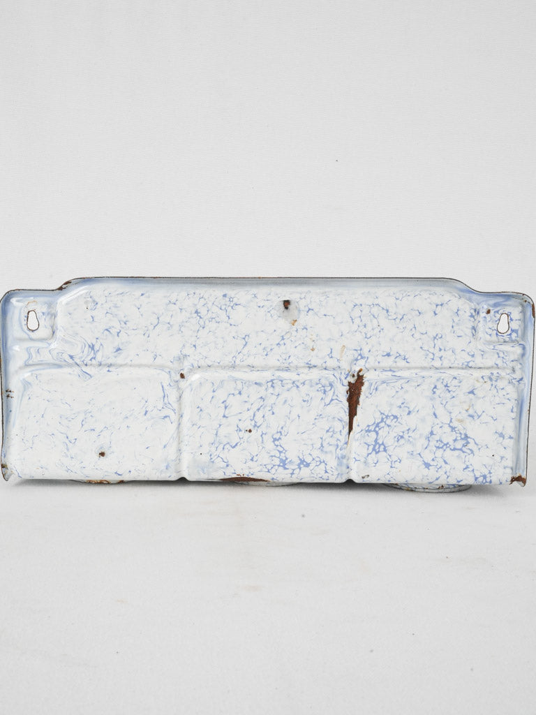 Traditional wall-mounted enamel containers