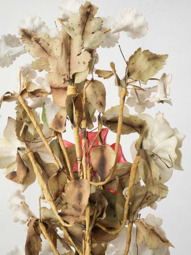 Exquisite gilt decoration vases