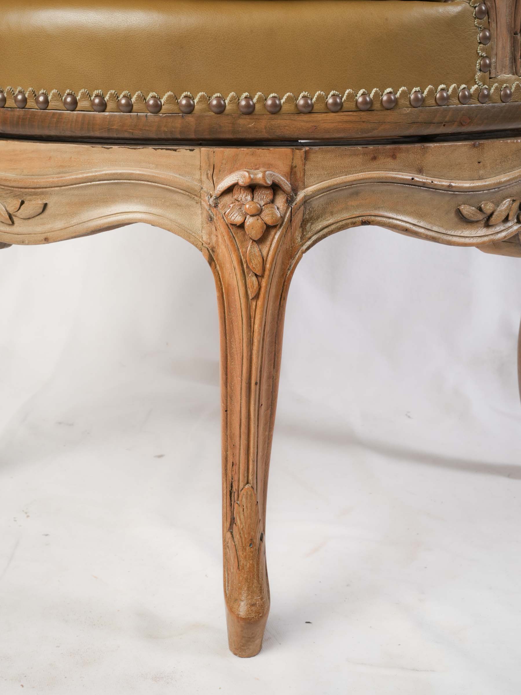 Elegant French Louis XV Period Walnut Swivel Desk Chair, Mid-18th Century - 36½" x 27½"