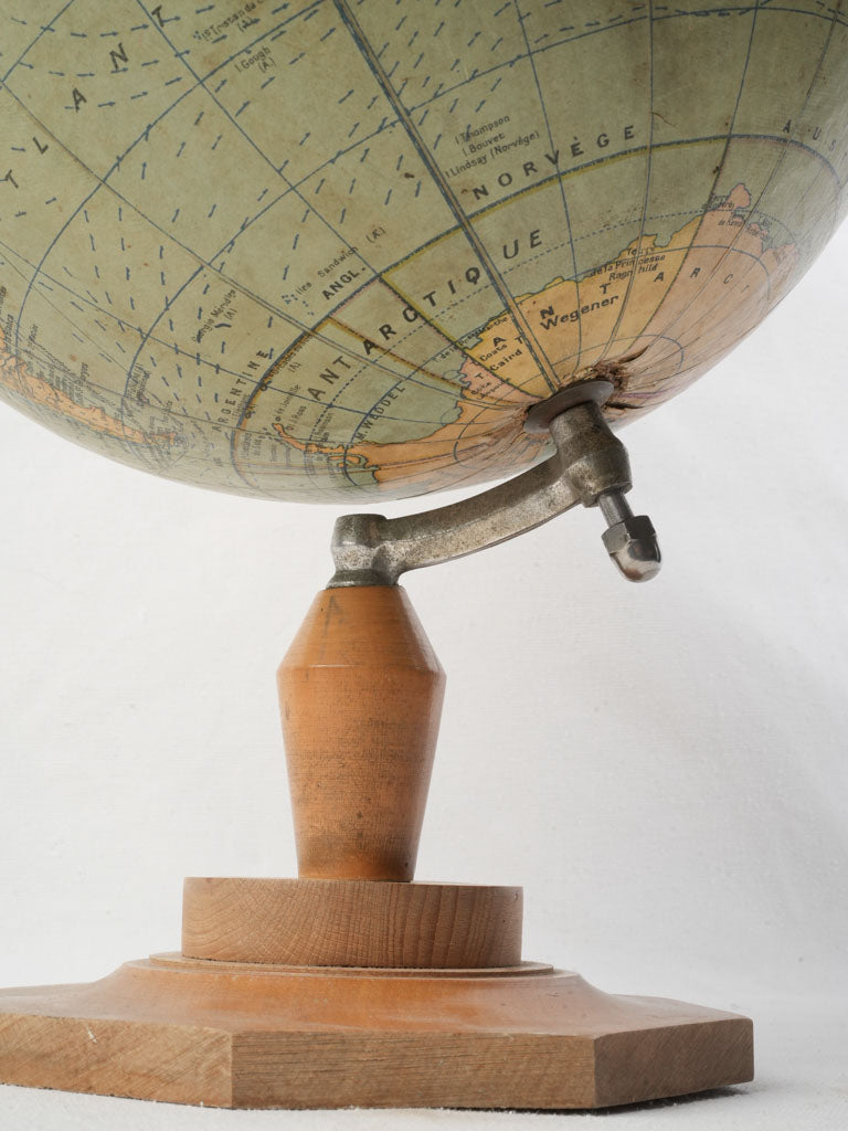 Muted sheen metal globe  
