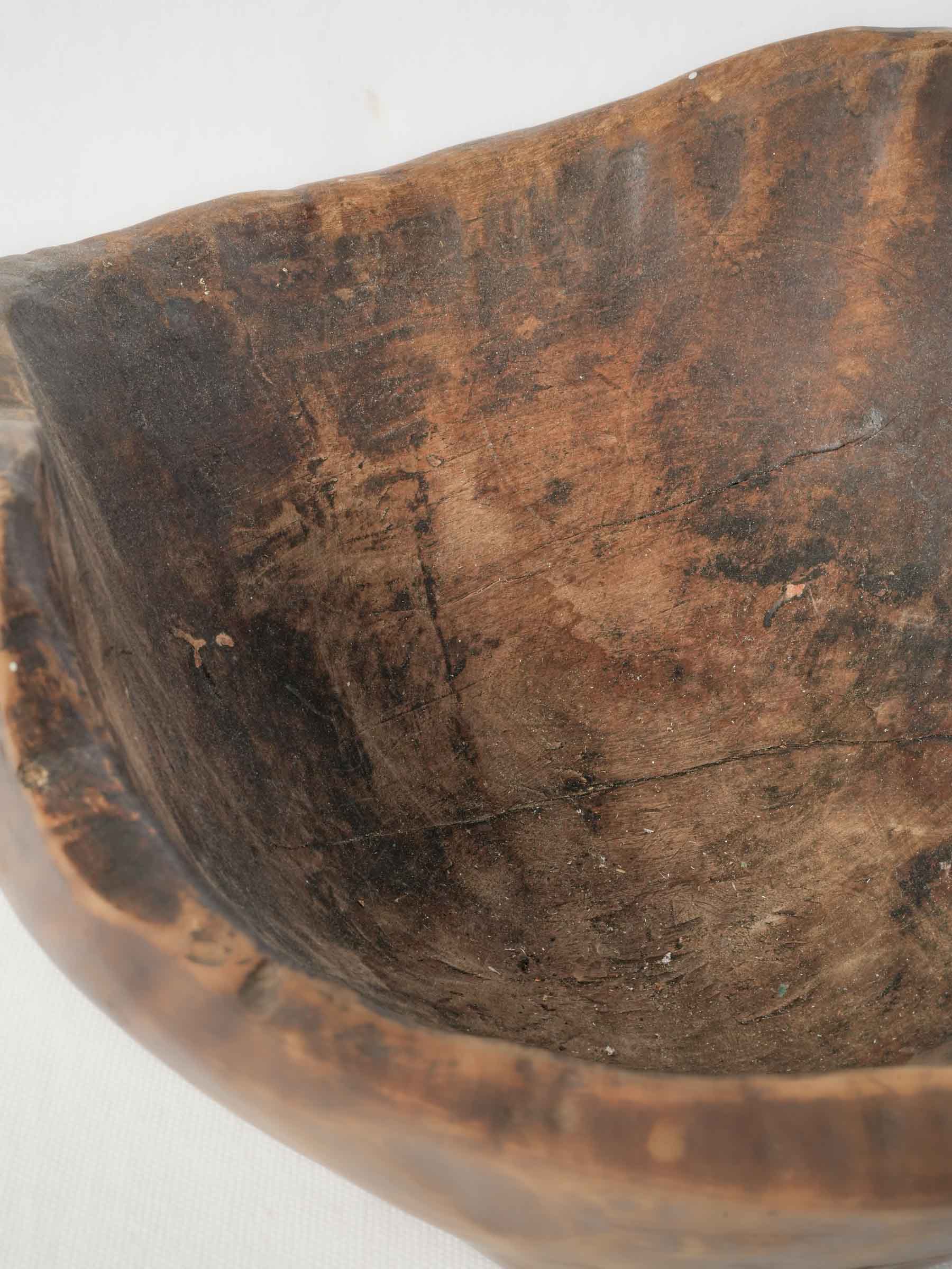 Raw dense grain wooden centerpiece