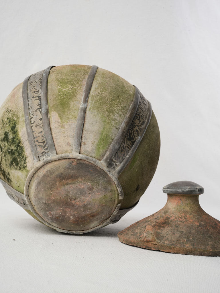 Finely crafted clay pot  