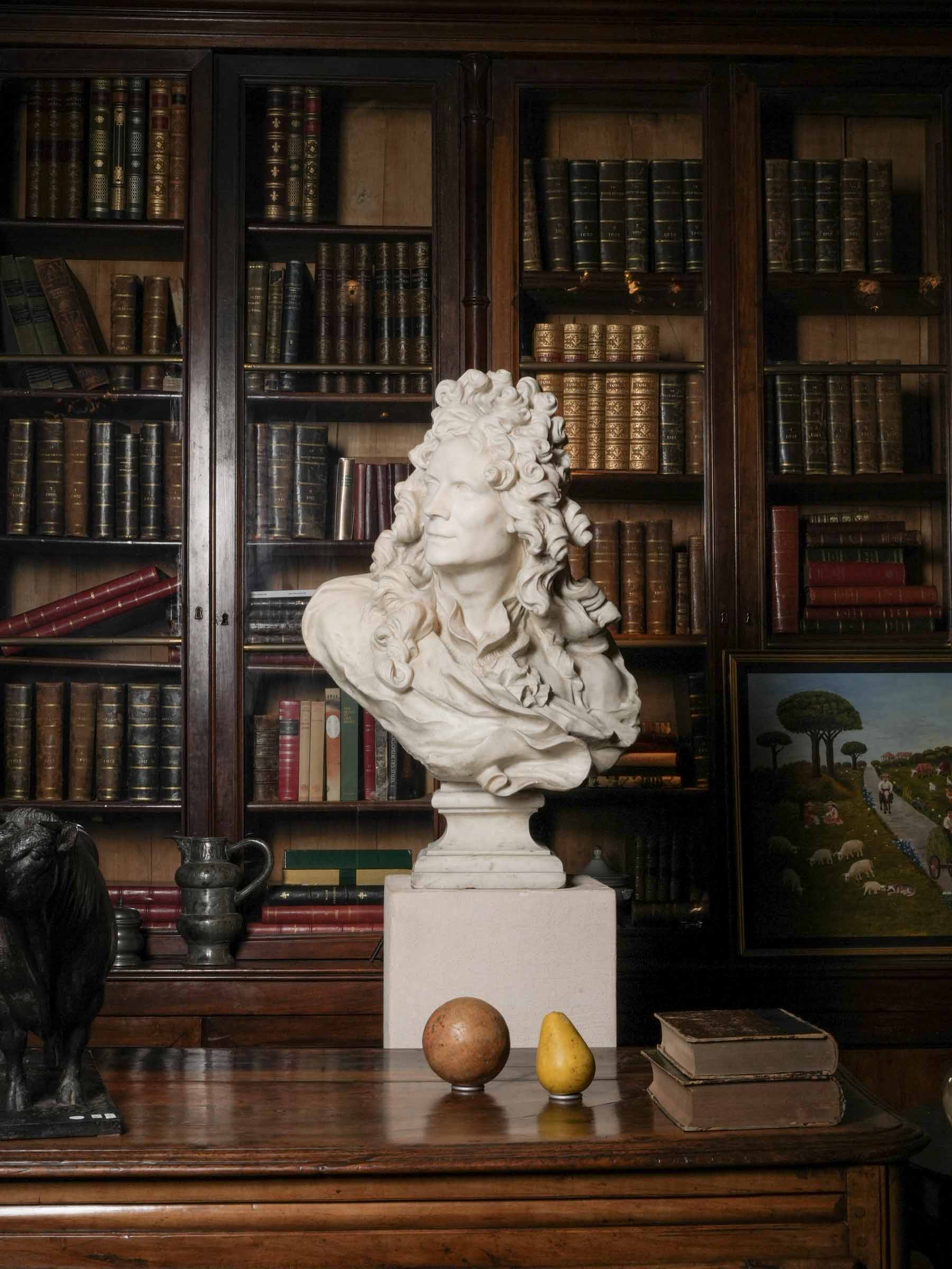 Exceptional Carrara Marble Bust of Van Cleve after Jean-Jacques Caffieri, Late 19th Century - 28¼"