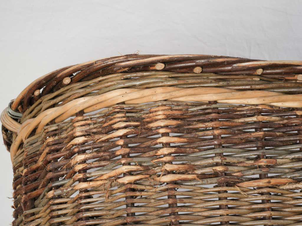 Twisted handle long oval basket  