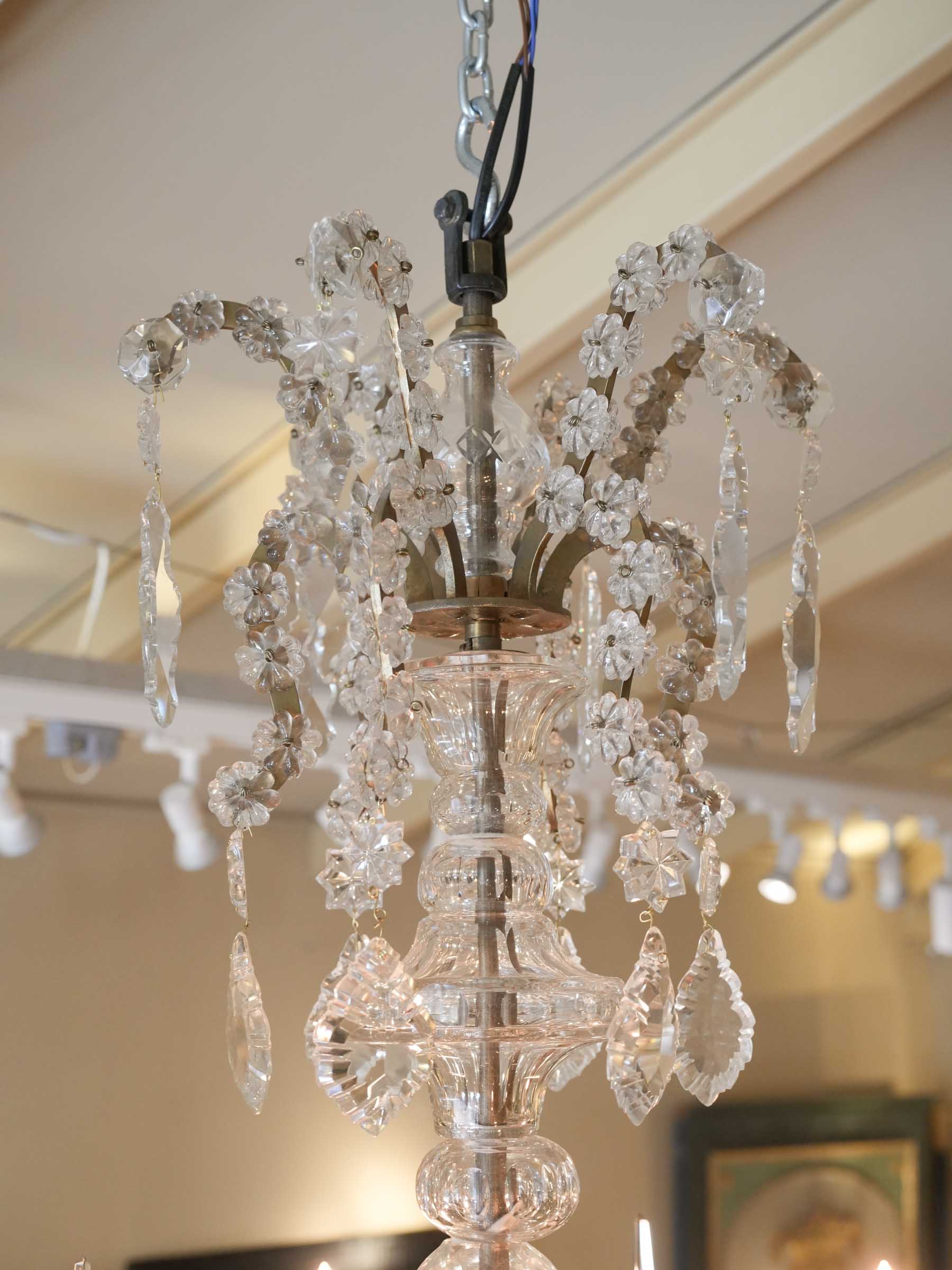 Dazzling Venetian Twelve-Light Chandelier, Early 20th Century - 51¼" x 32¼"