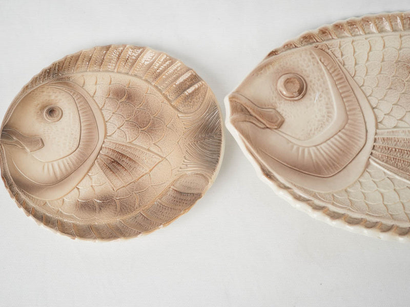 Delicate Fish-Shaped Earthenware Dining Set