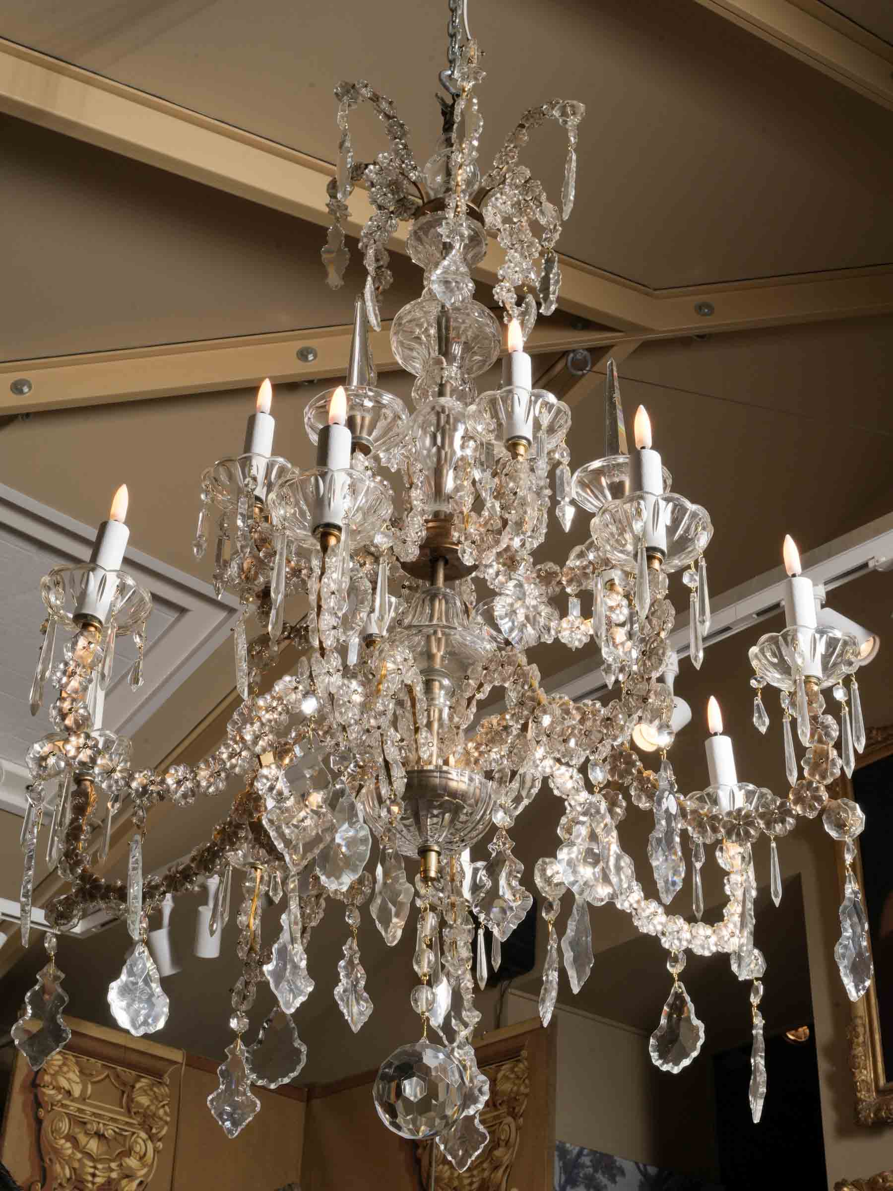 Dazzling Venetian Twelve-Light Chandelier, Early 20th Century - 51¼" x 32¼"
