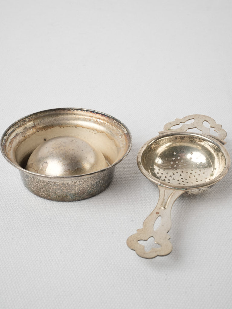 Time-honored English tea strainer