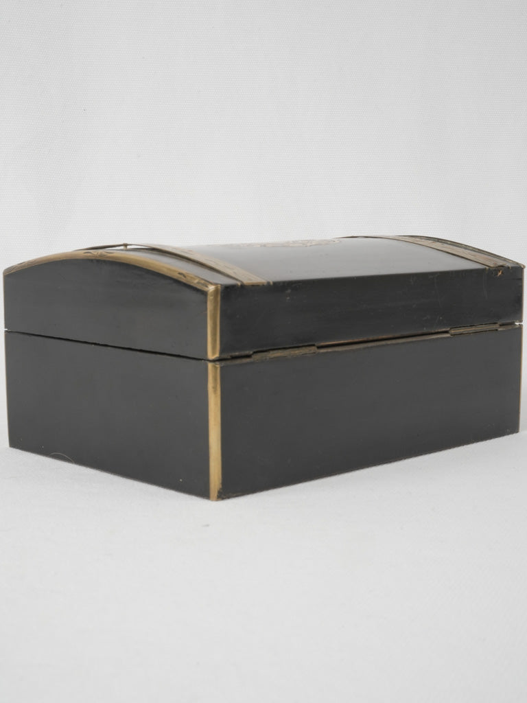 Engraved metal-supplied theatre-style storage box