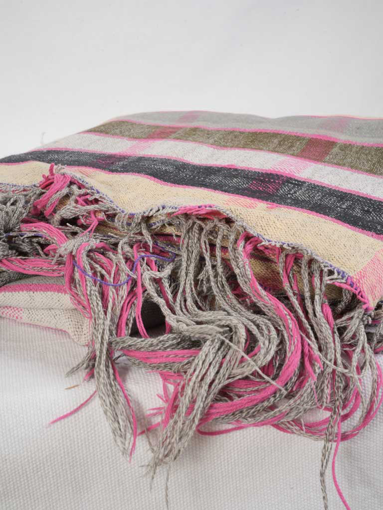 Charcoal and cream striped haik