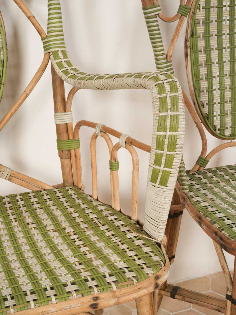 Elegant early 1900s rattan settee