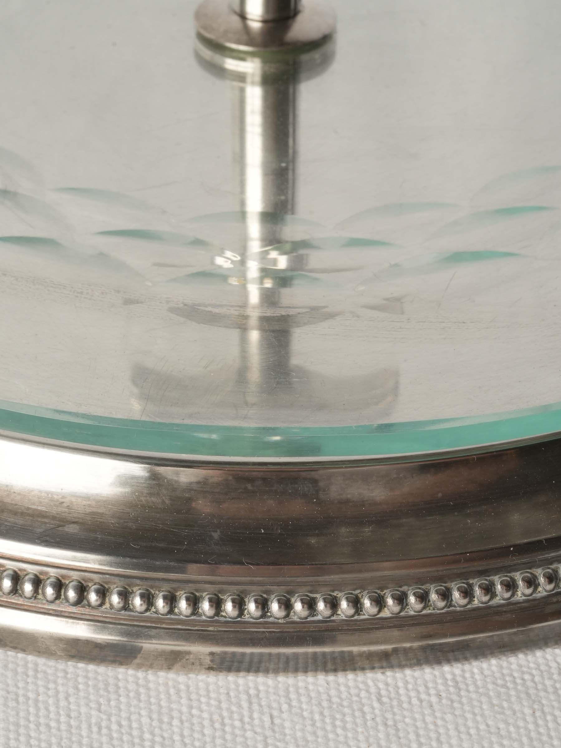 French Silver-Plated Rotating Apéritif Tray with Engraved Glass, Mid-20th Century - 6" x 12½"