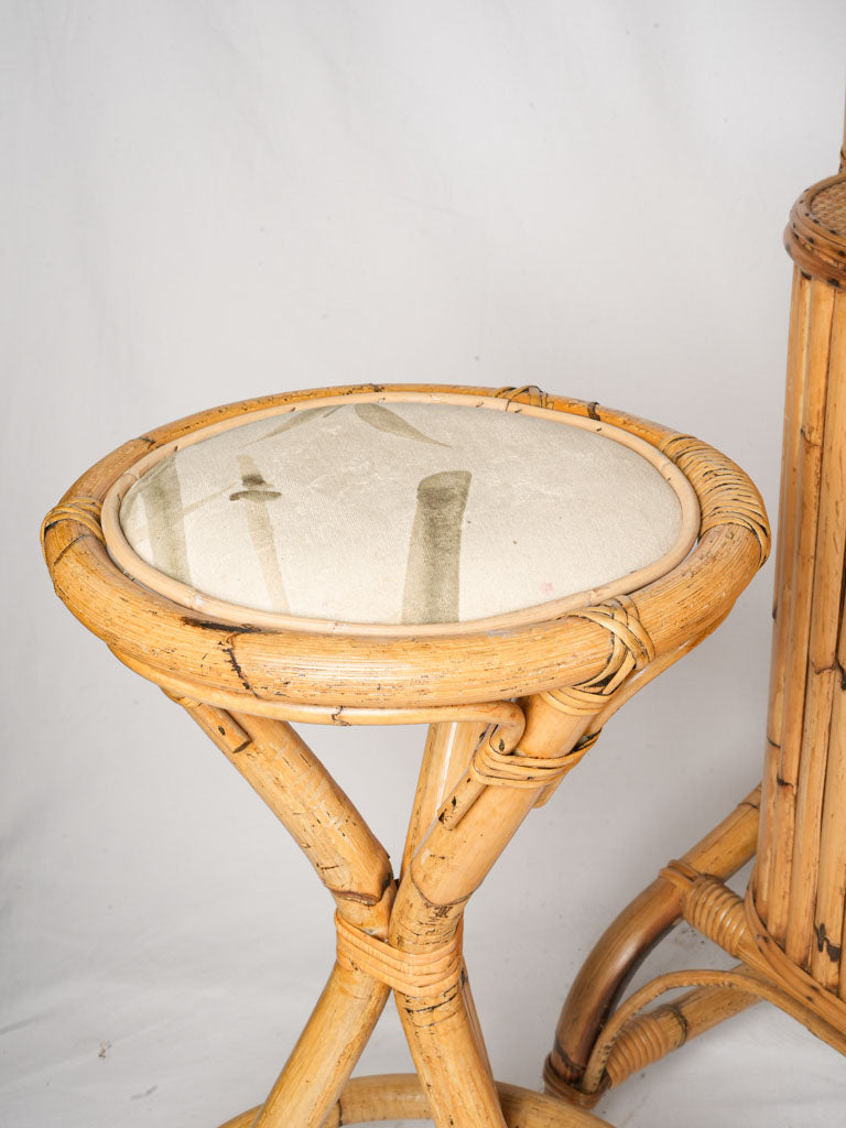 Classic 1960s charm stools  