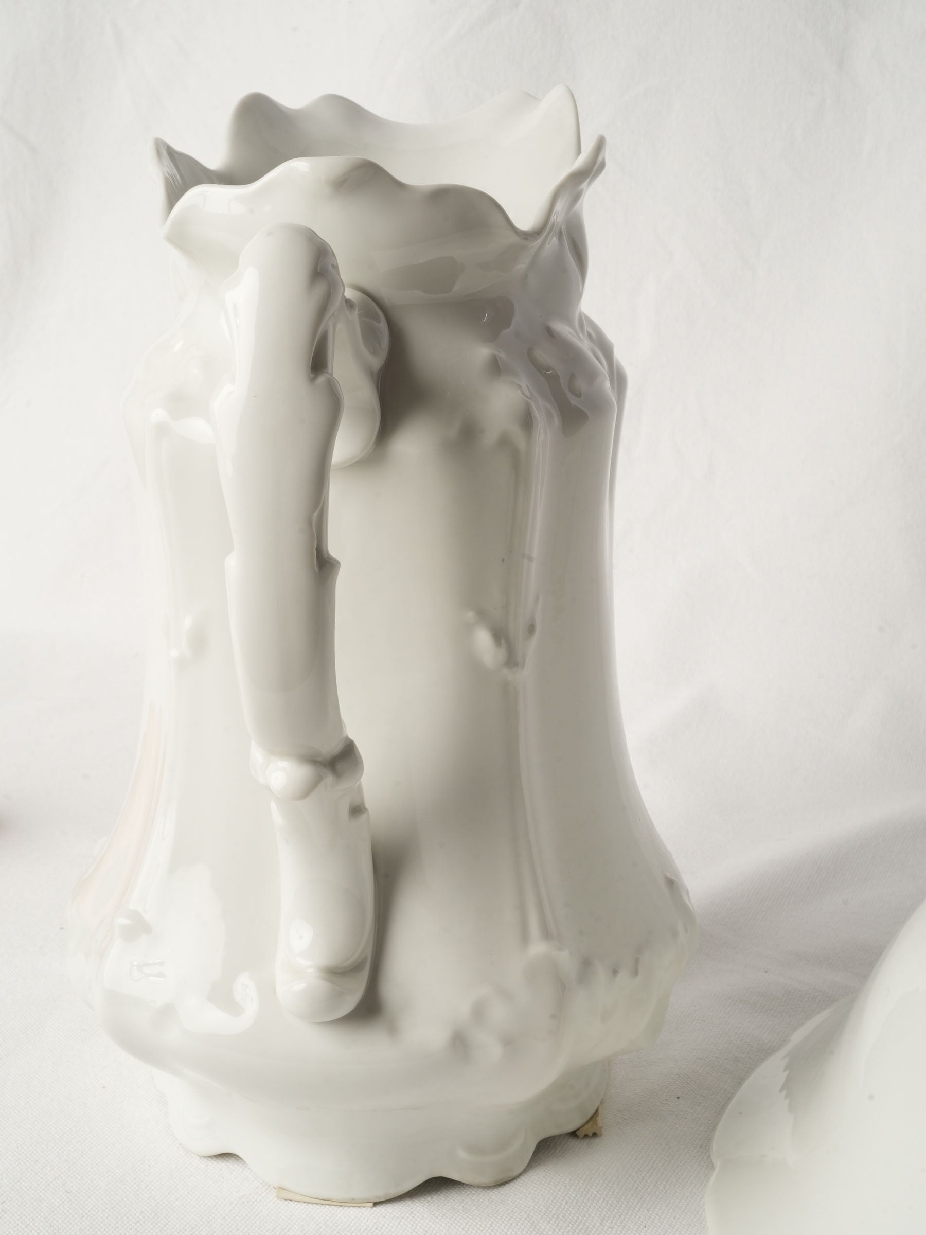 Large Limoges Porcelain Wash Pitcher and Basin, Early 20th Century - 14¼"