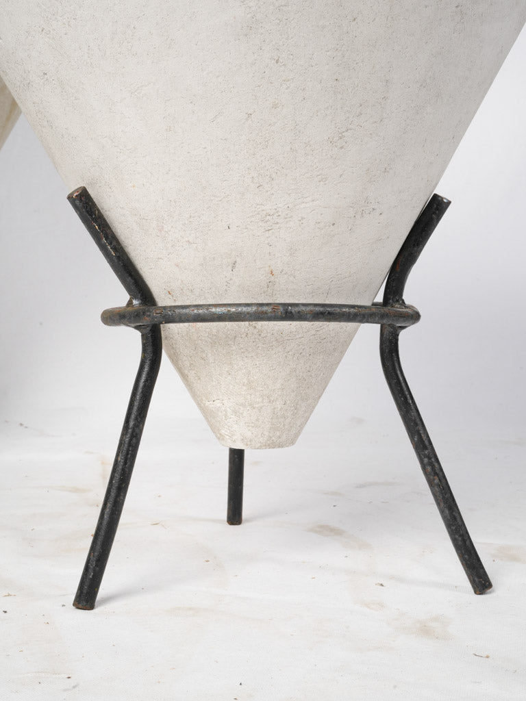 Sleek modern jardinières