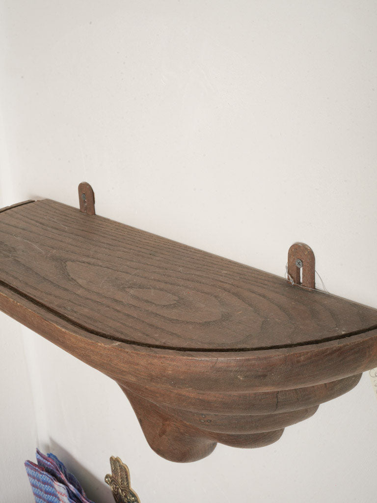 Elegant patina finish console set