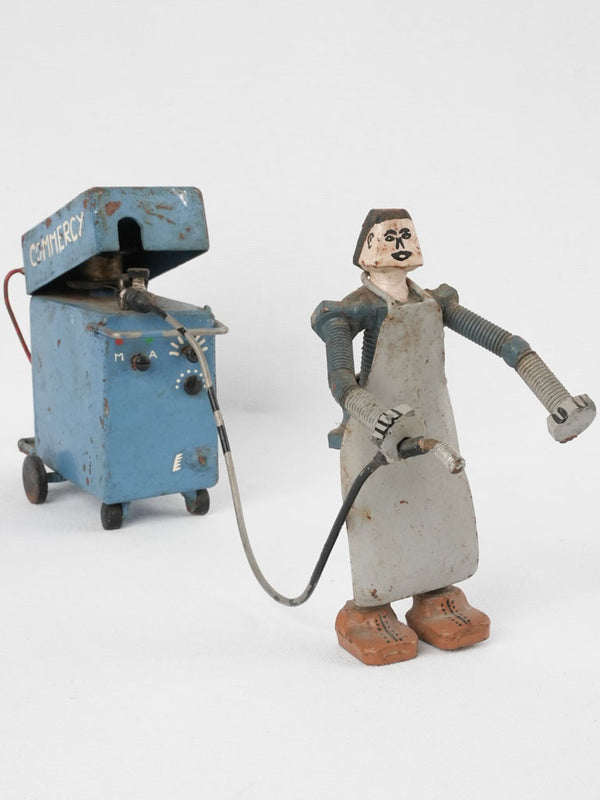 Art Modeste sculpture - Commercy gas 6¾"