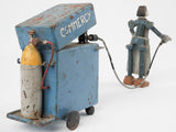 Art Modeste sculpture - Commercy gas 6¾"
