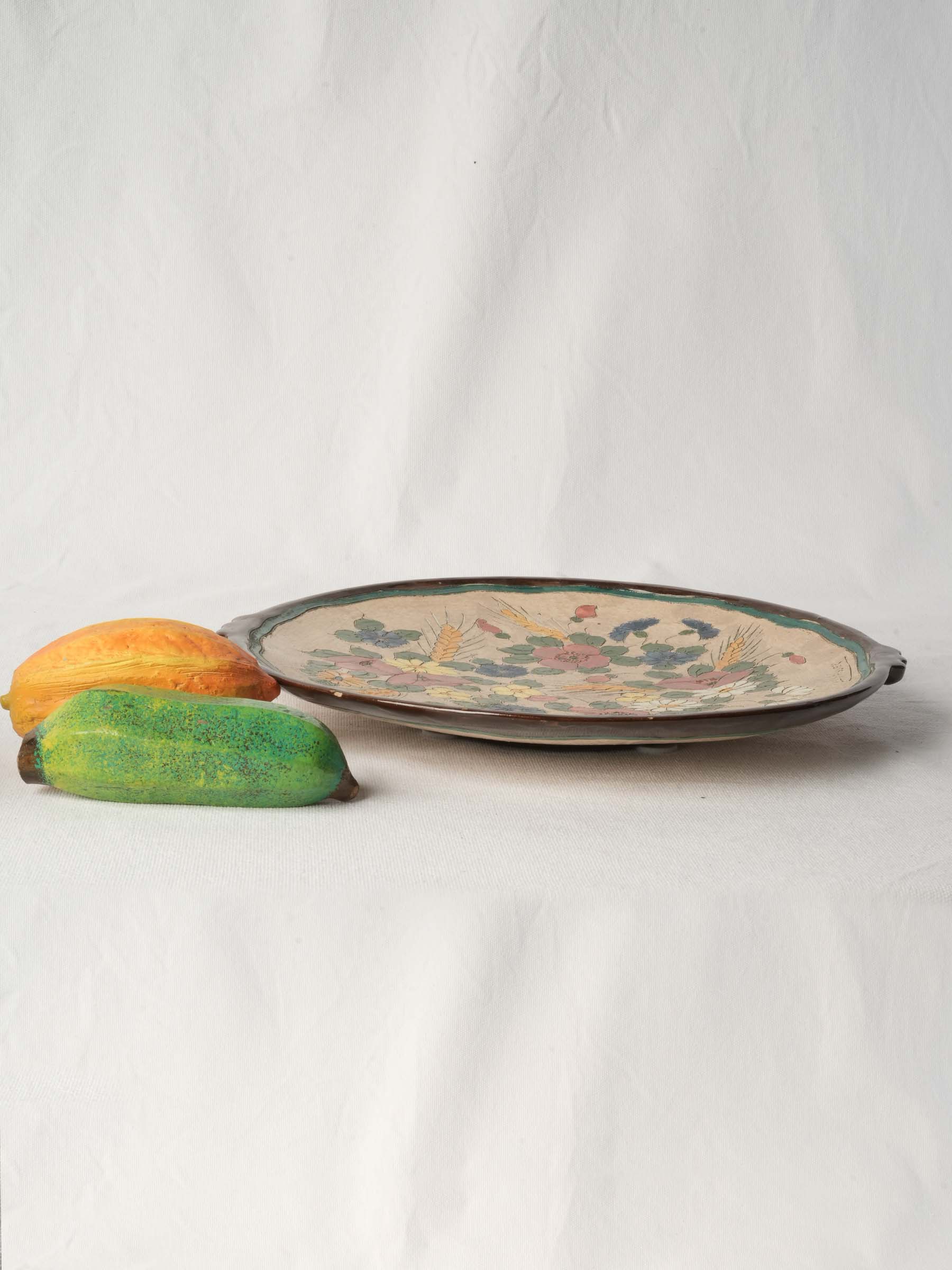 Large Hand-Painted Vallauris Ceramic Presentation Platter by Jérôme Massier, Early 20th Century - 14½"