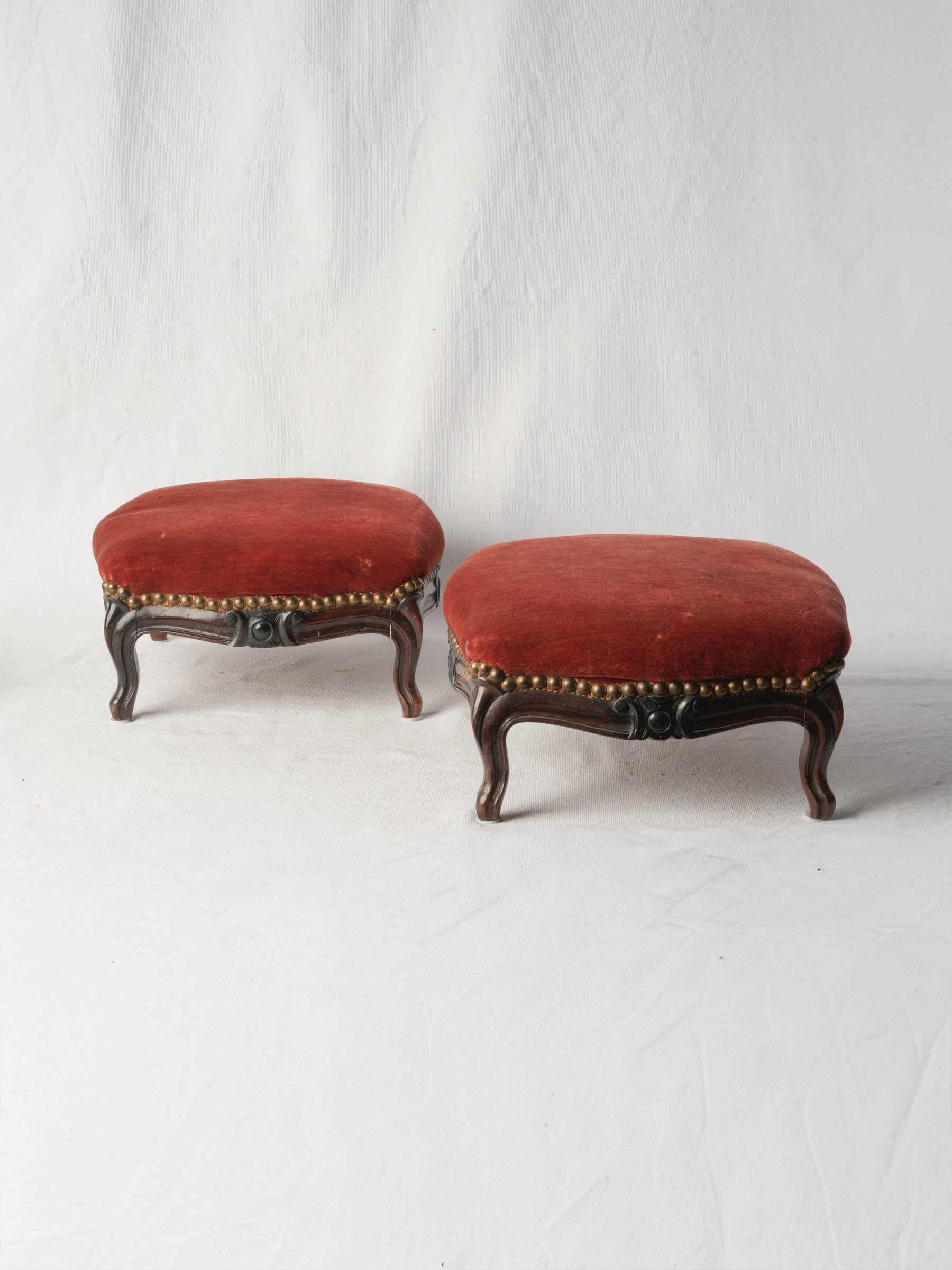 Pair of French Louis XV Style Footstools in Faded Red Velvet, Late 19th Century