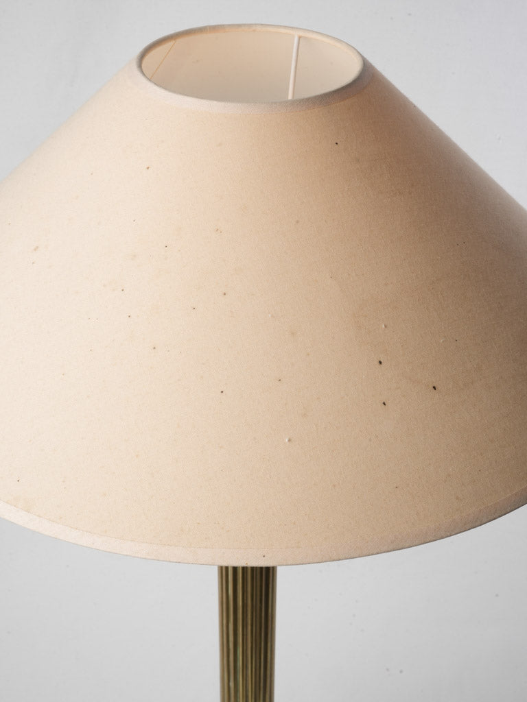 Warm metallic tone desk lamp  