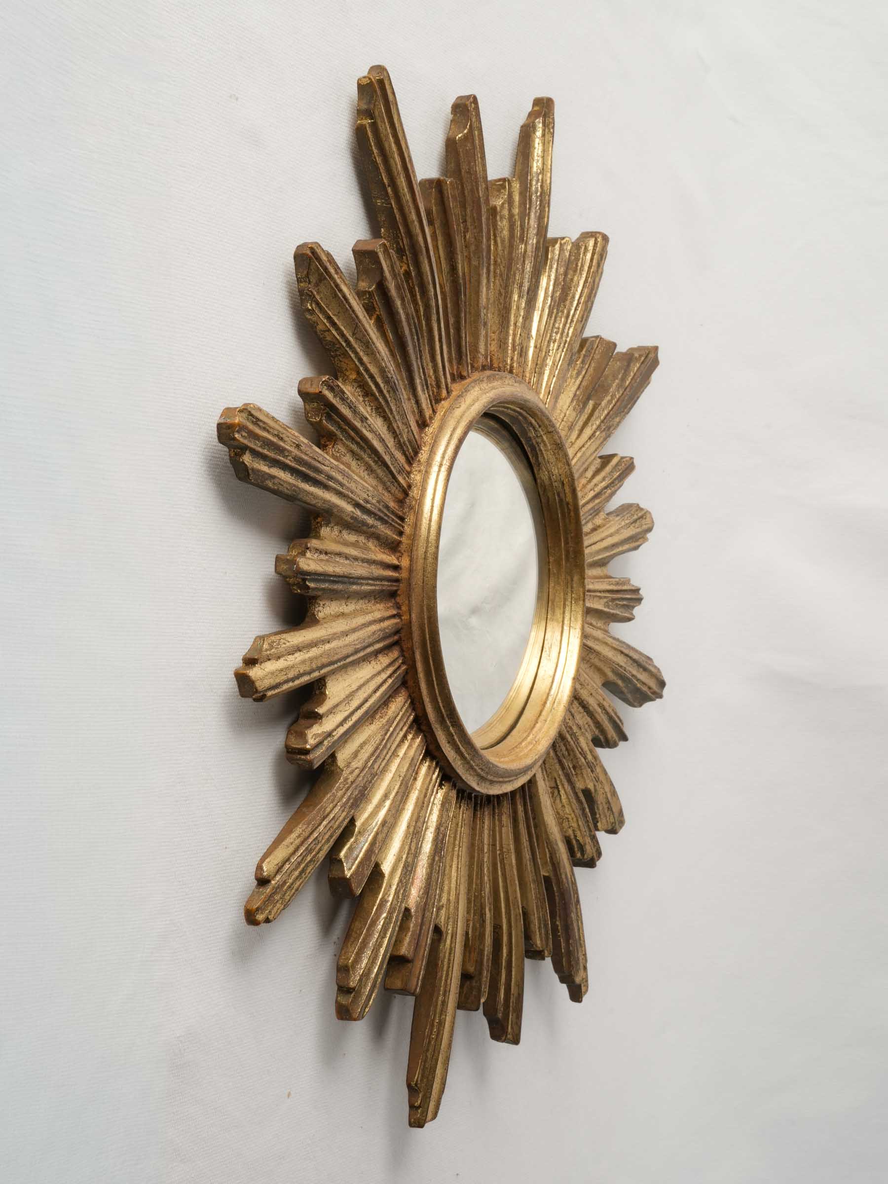 French Giltwood Sunburst Convex Mirror, Early 20th Century - 22¾"