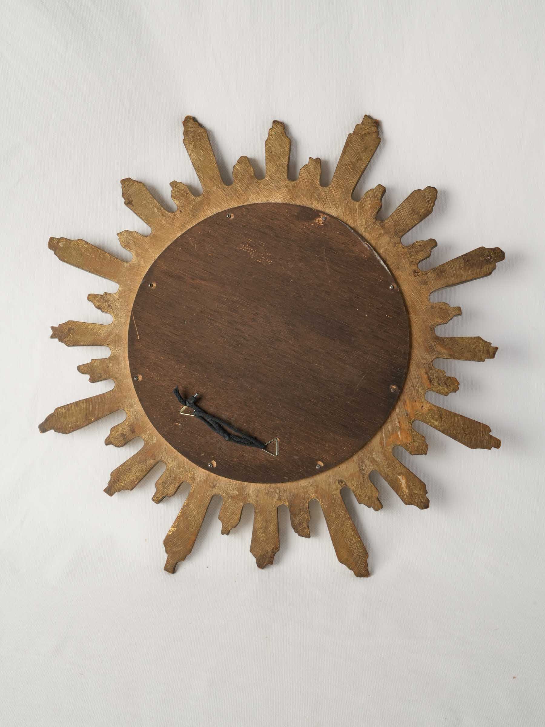 French Giltwood Sunburst Convex Mirror, Early 20th Century - 22¾"