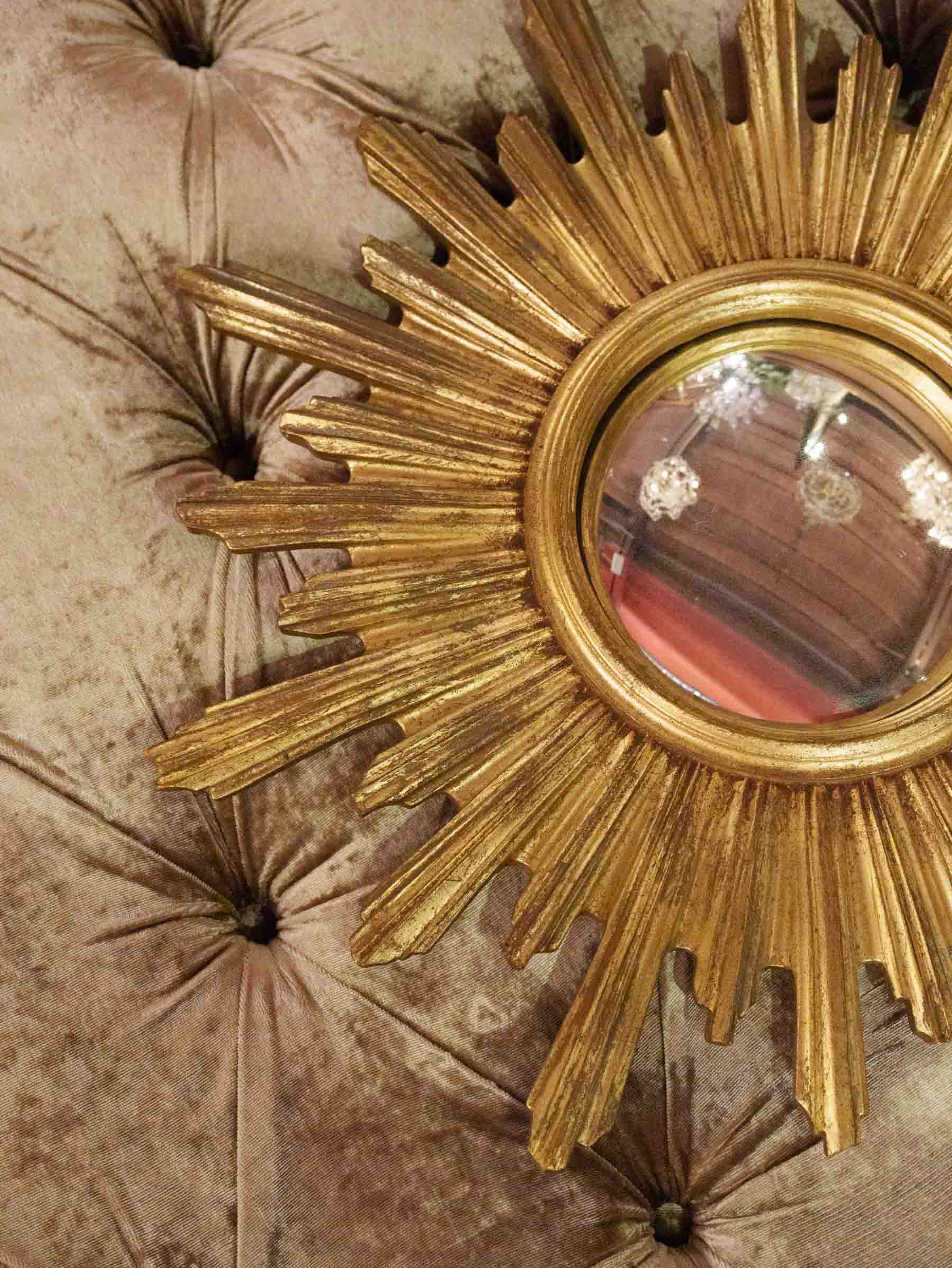 French Giltwood Sunburst Convex Mirror, Early 20th Century - 22¾"