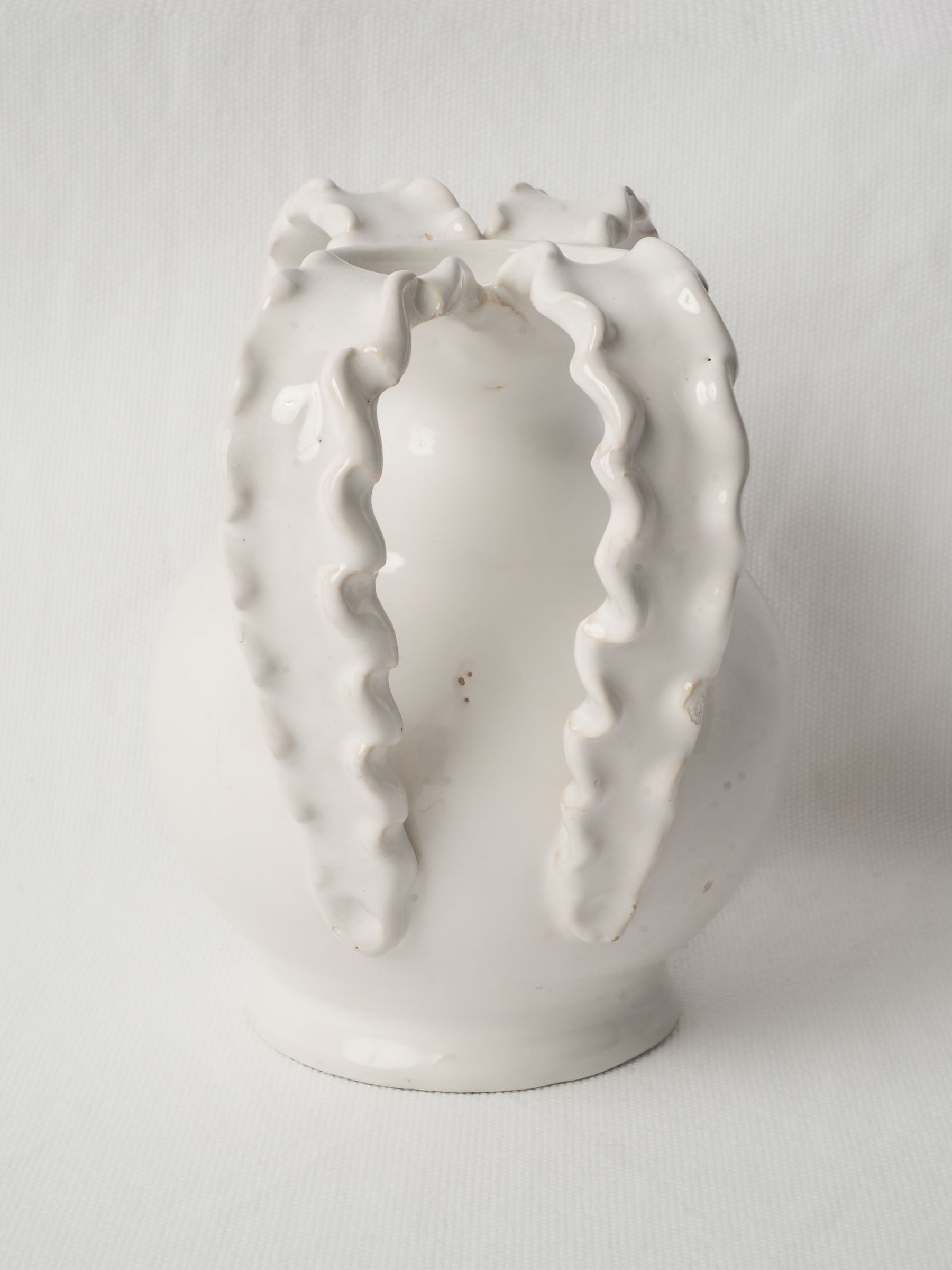 Authentic tactile detailing ceramics