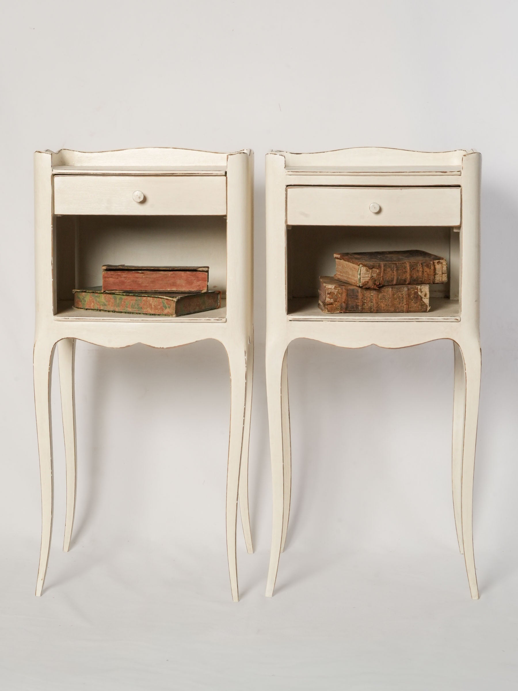 Pair of French Ivory-Painted Chevet Nightstands, Mid-Century - 28"
