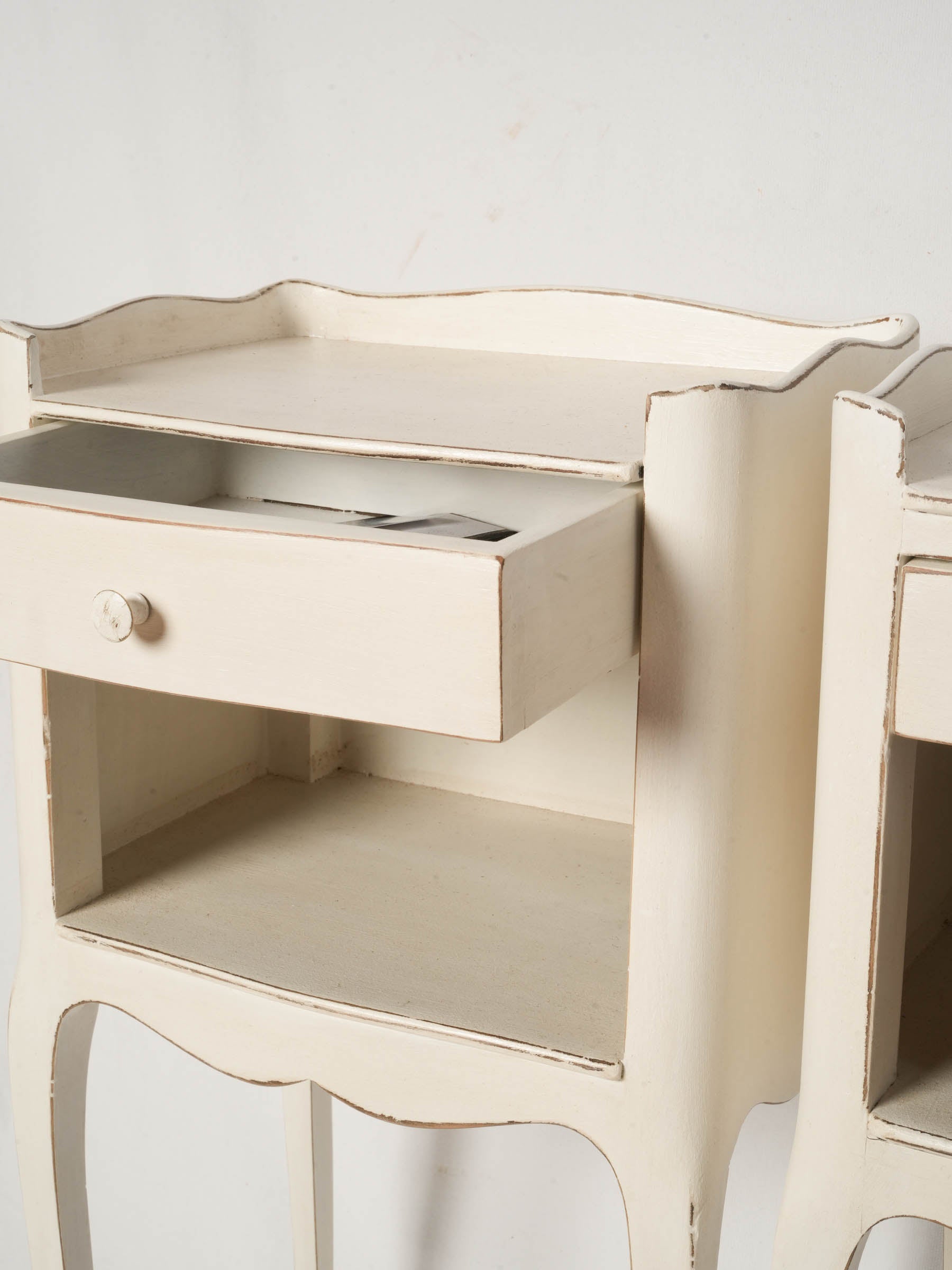 Pair of French Ivory-Painted Chevet Nightstands, Mid-Century - 28"