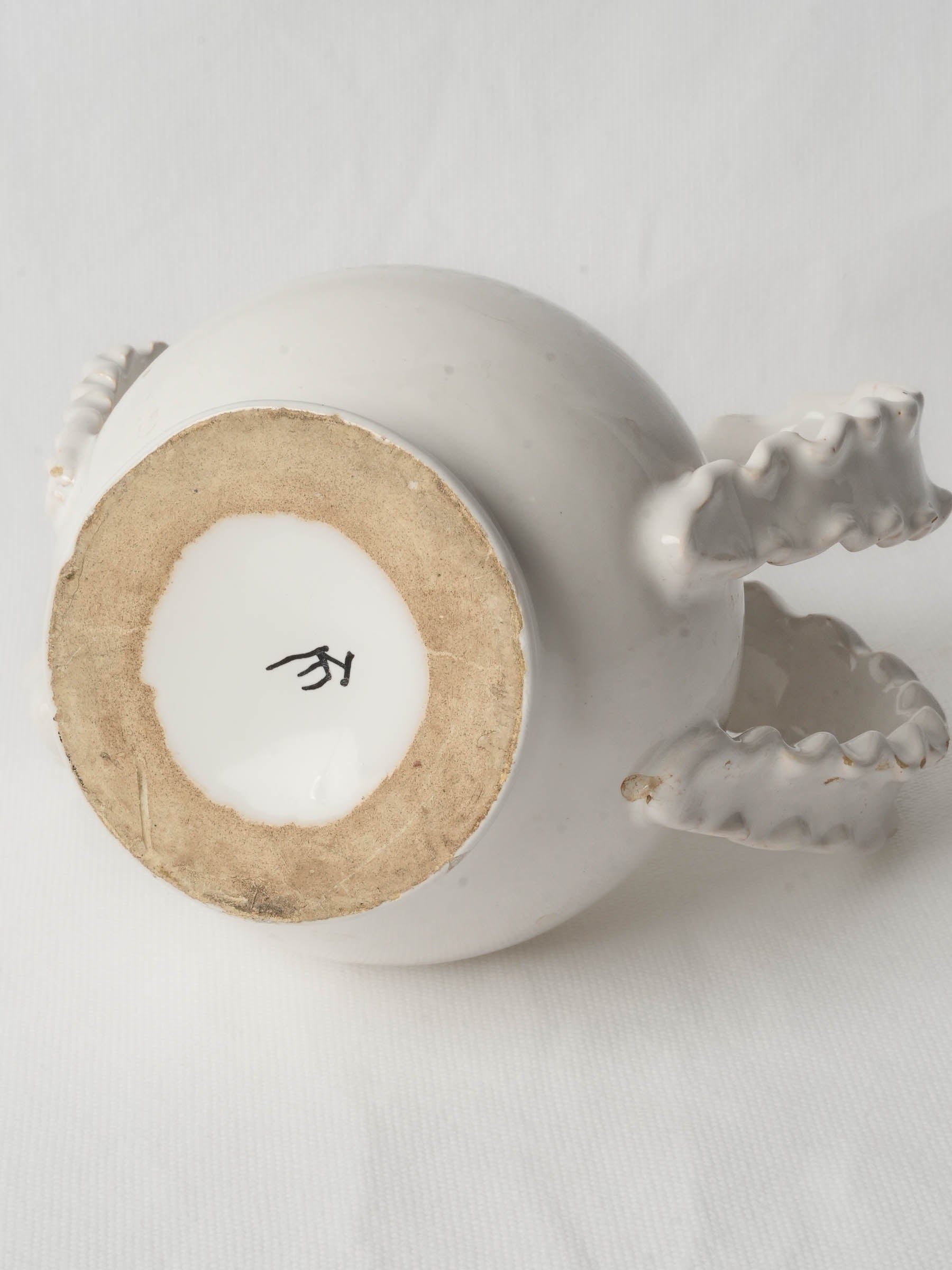 Collectible intricate textured earthenware