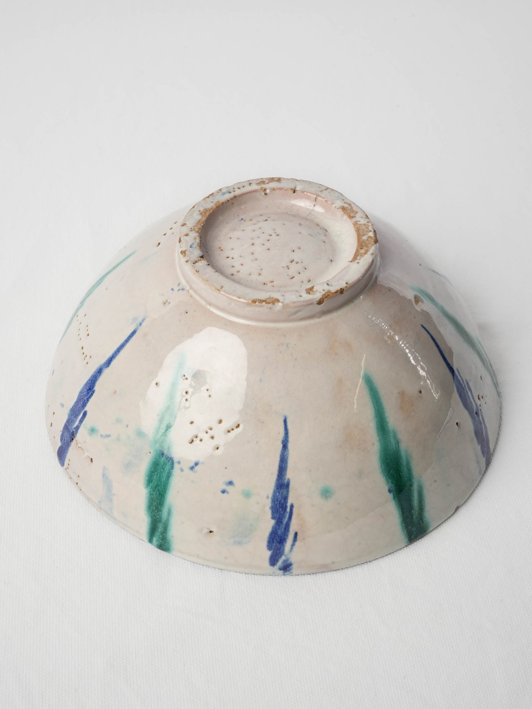 Elegant colorful lattice-patterned bowl  