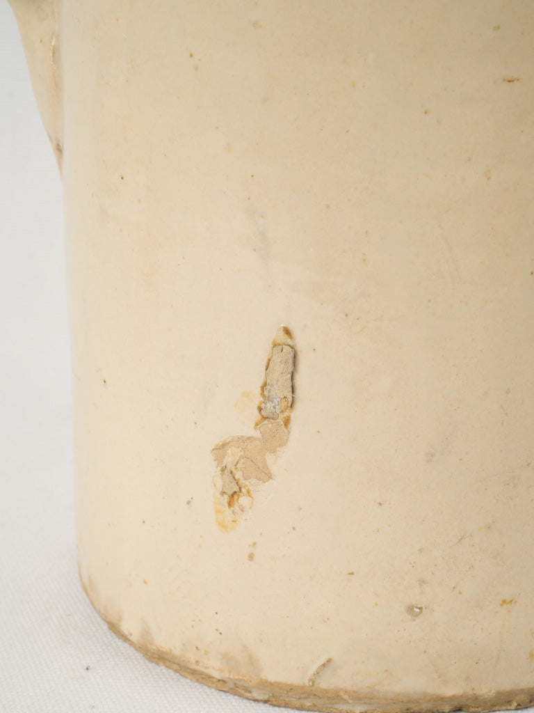 Stylish Italian creamy white pot