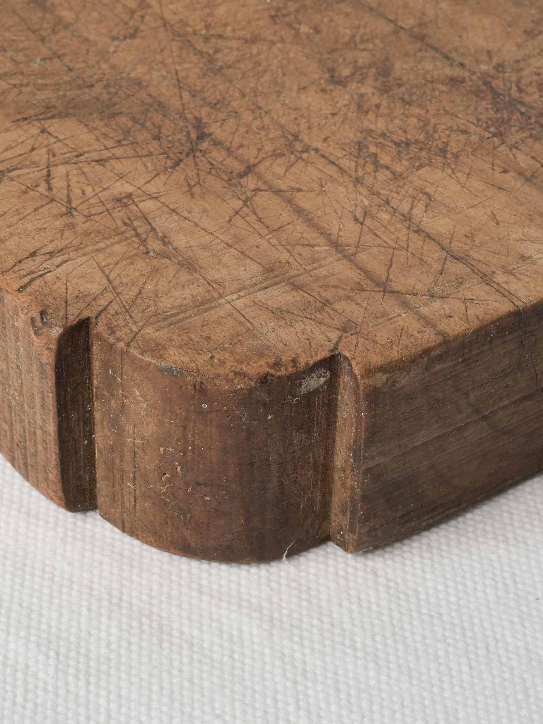 Textured mellow finish cheese board  