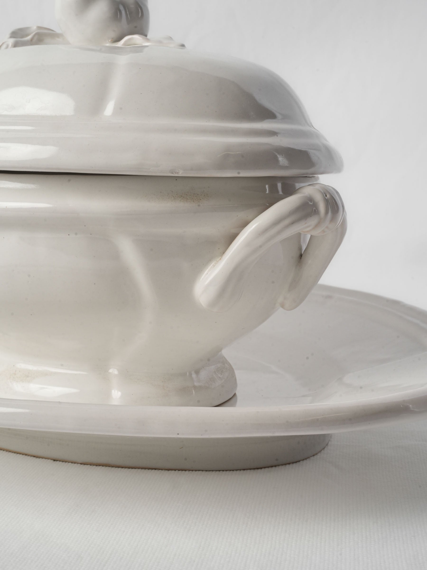 Sturdy timeless faience tureen set