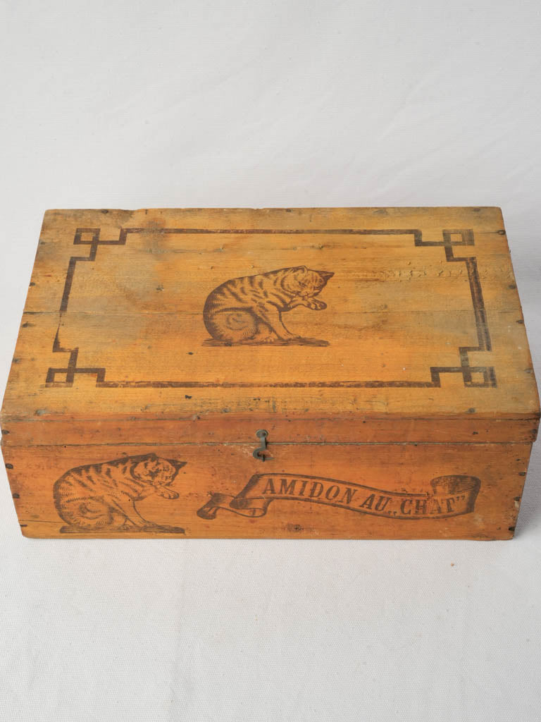 Early 20th-century wooden keepsake box  