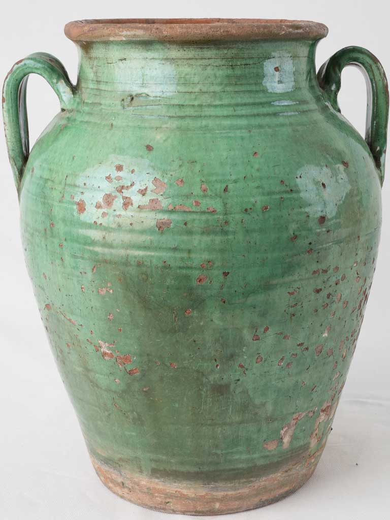 Aged ceramic drainage oil vessel