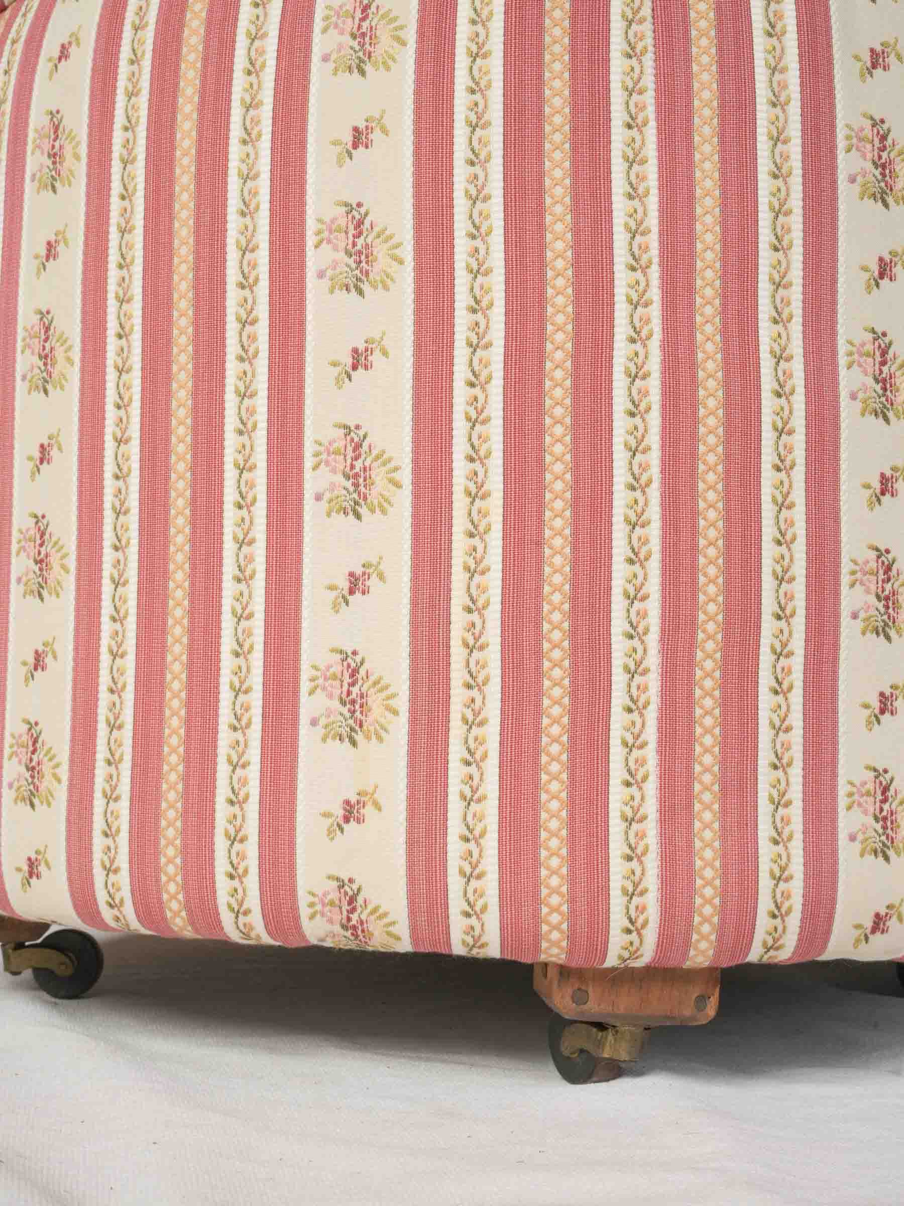 English Scroll-End Chaise Longue w/ Matching Pouf, 19th Century - 71¼"