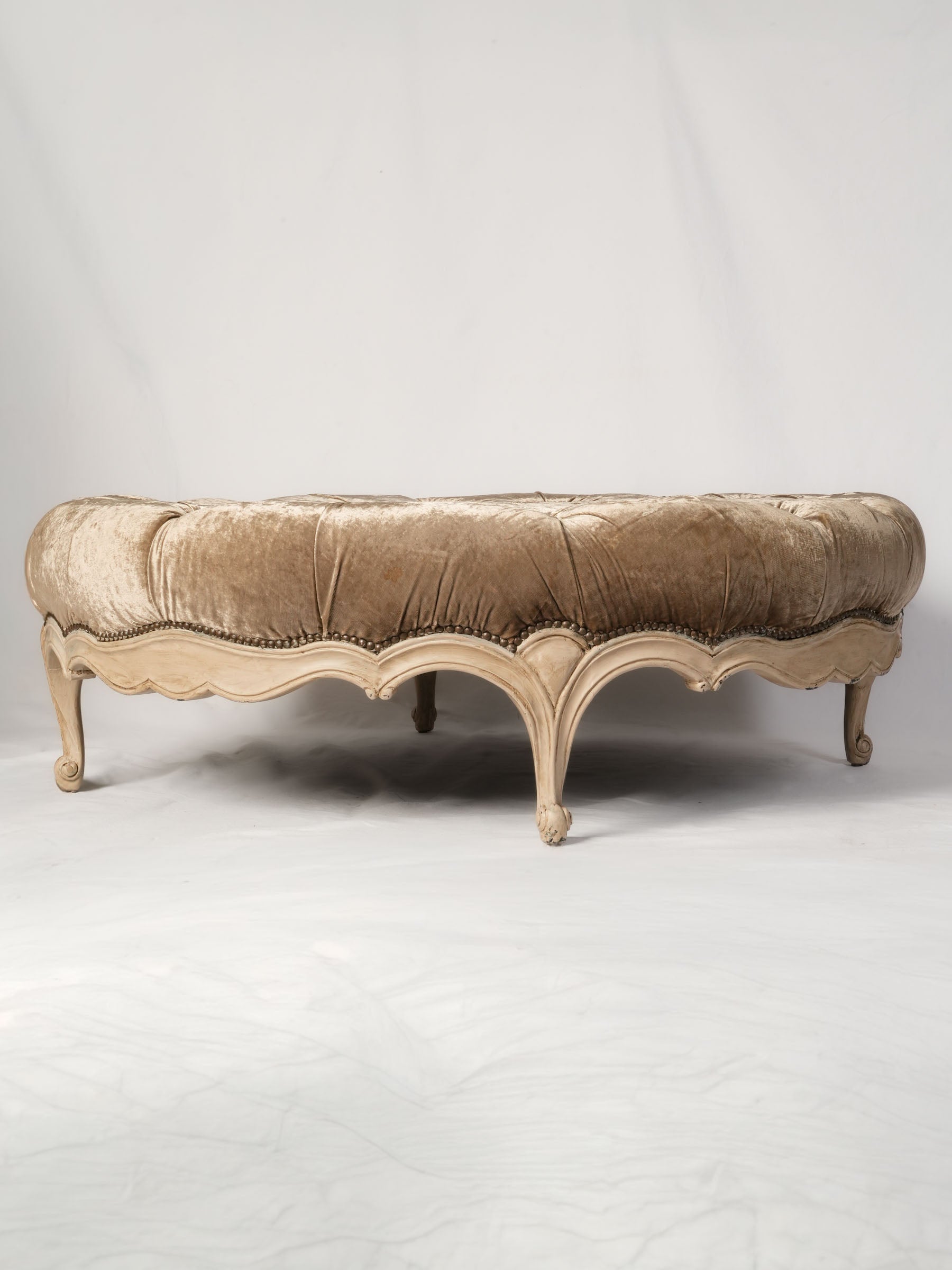 Oversized French Louis XV Style Round Ottoman w/ Tufted Taupe Velvet, Early-Mid 20th Century - 46½"