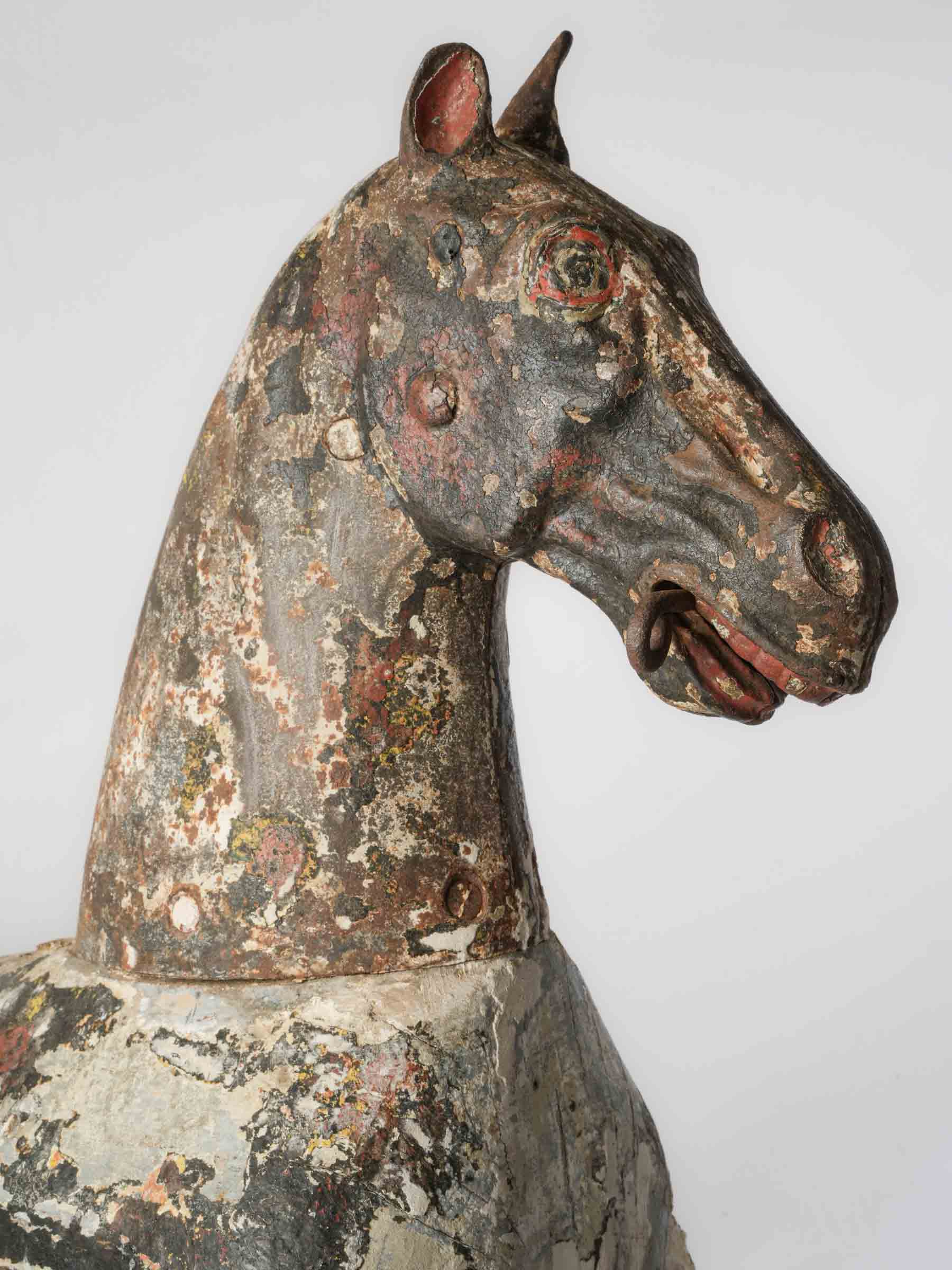 Artisanal cast iron head horse  