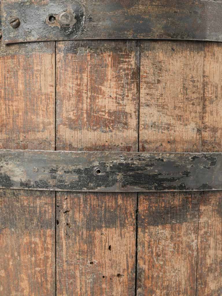 Classic oak vintage wine vessel