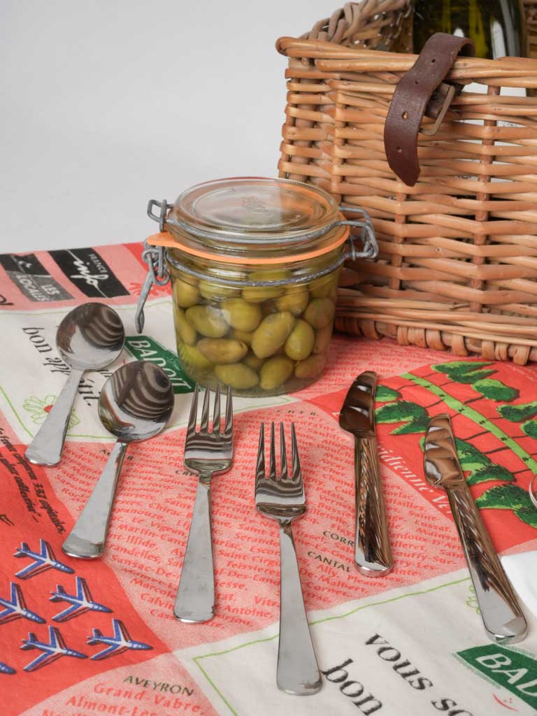 Quaint and stylish French picnic basket