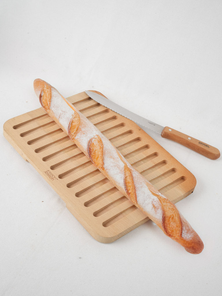 Artisanal folding baguette slicing board