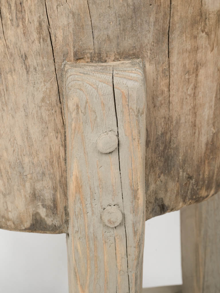 Traditional primitive wooden vase display