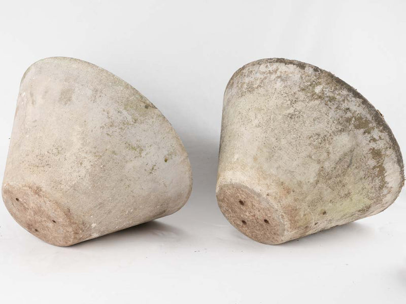 Pair of conical planters - Willy Guhl 21¾"