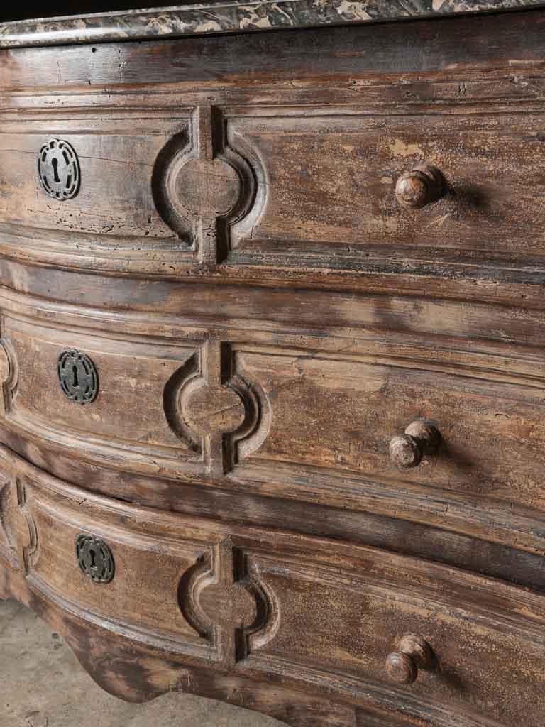 Timeless Louis XV 3-drawer commode