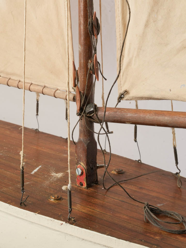 Beautiful Mid-20th Century French Pond Yacht - 51¼"