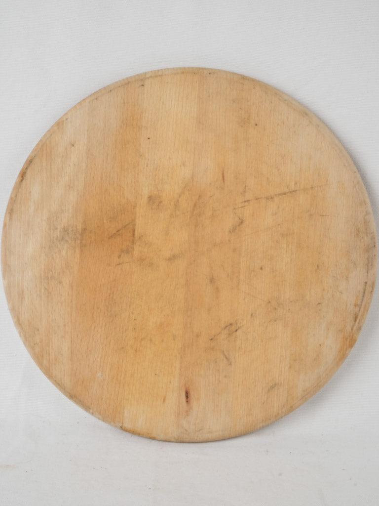 Vintage round wooden cutting board
